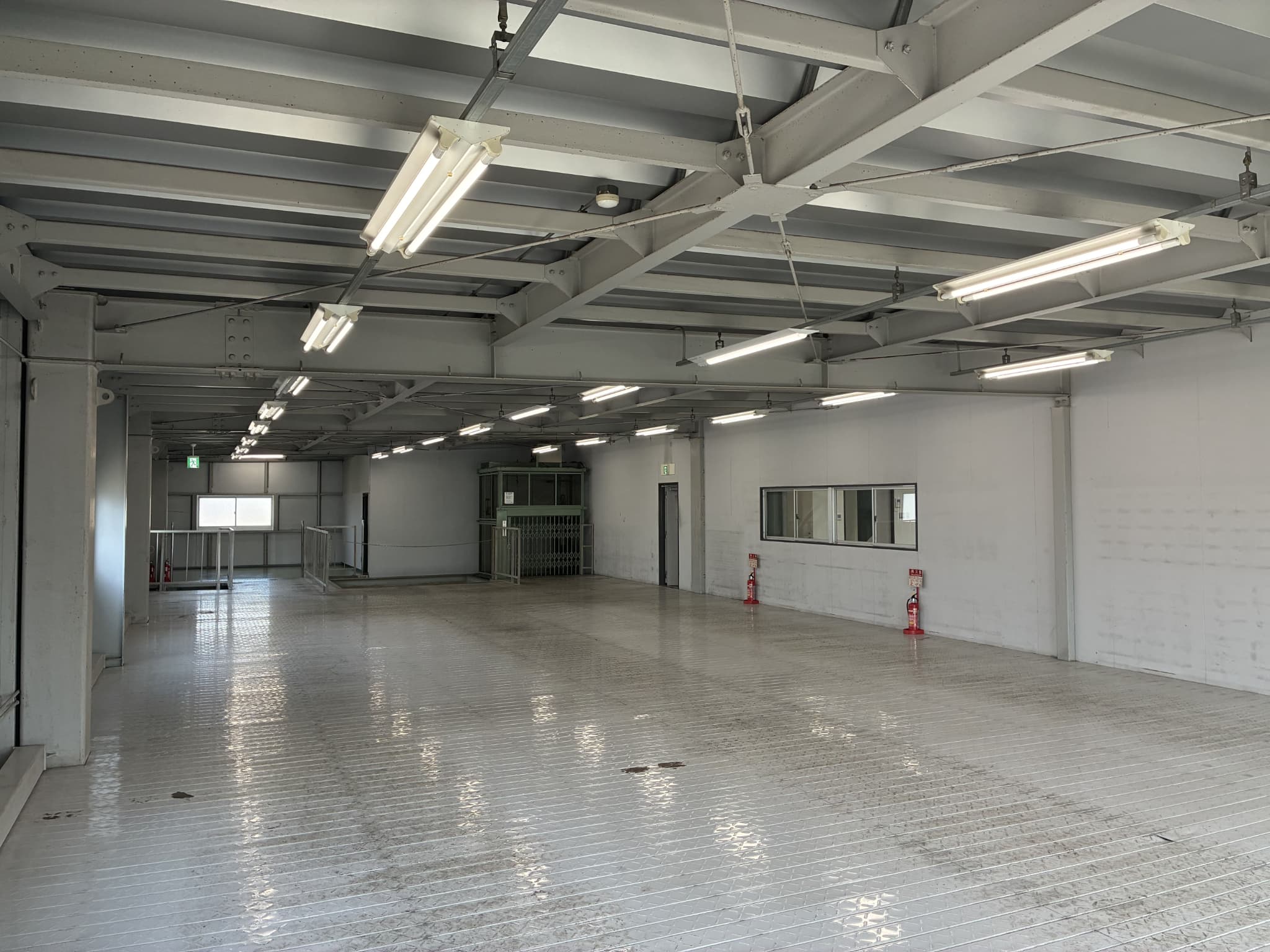 稲毛倉庫の貸し倉庫（貸倉庫）・賃貸倉庫の外観